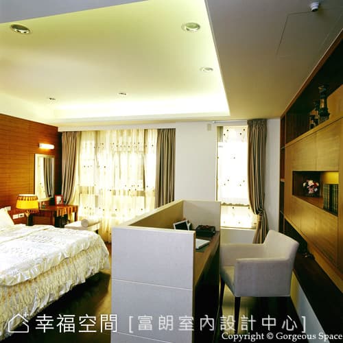 主臥書房區