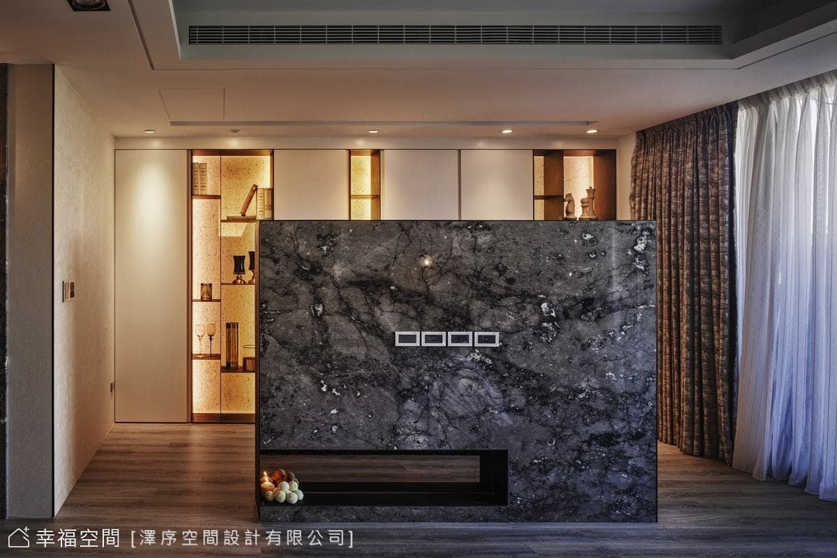 電視矮牆