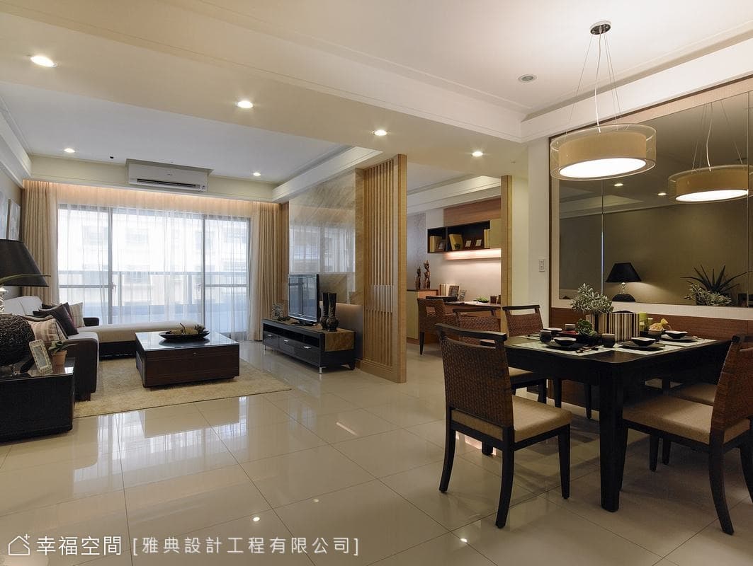 玄關看向客餐廳
