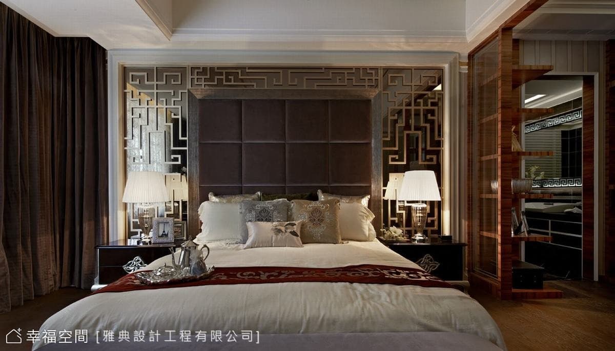 主臥床頭