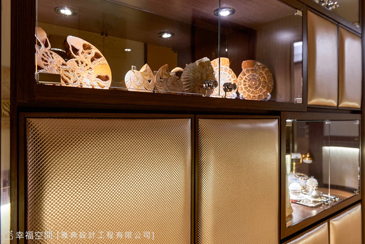精品櫥窗