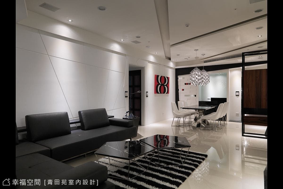 客廳背牆