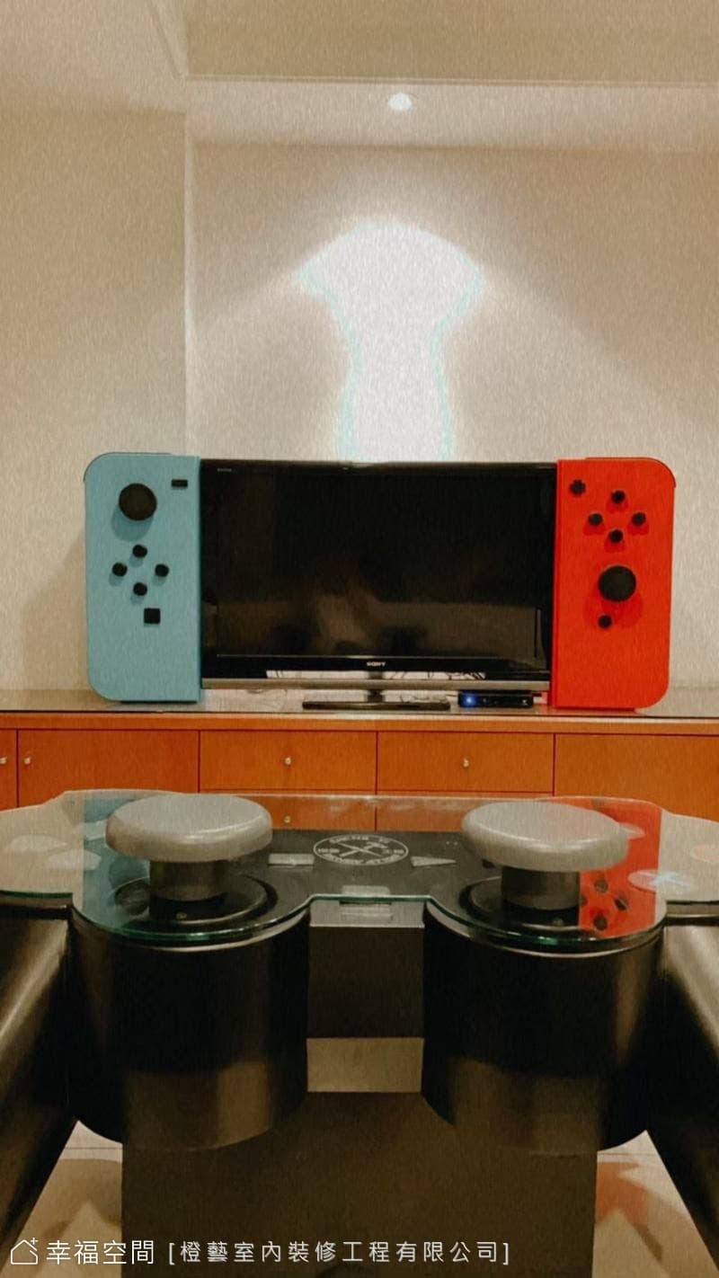 來看看大人的遊戲室囉！