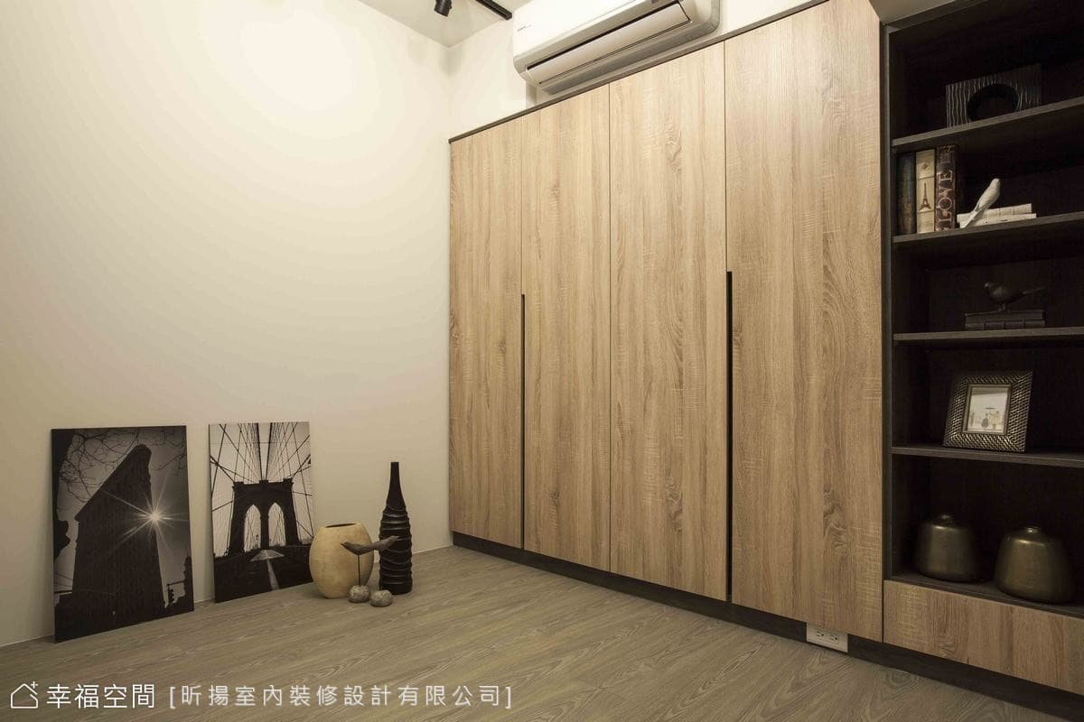 灰階藍調打造個性工業LOFT風況味宅│20坪
