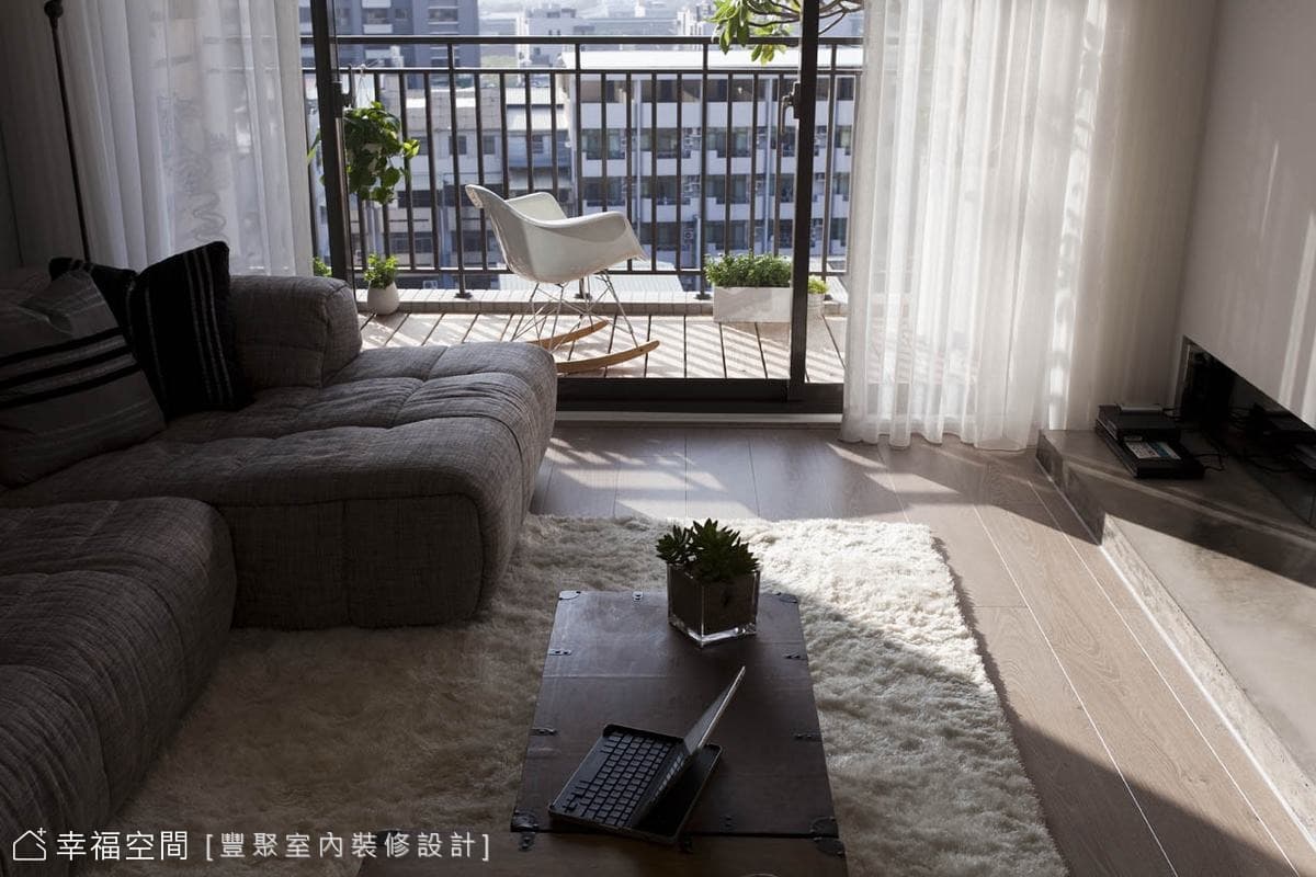 客廳採光