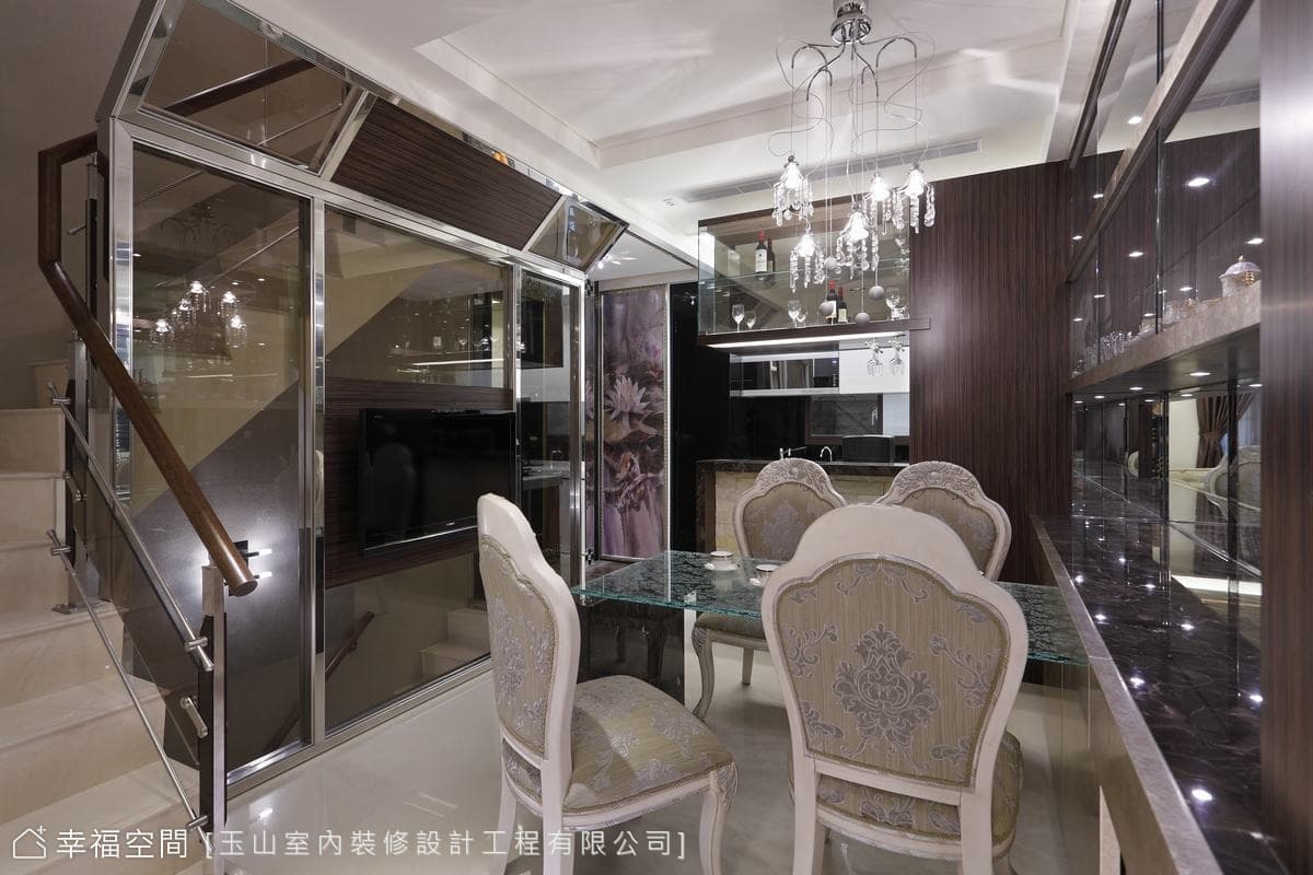 餐廳與樓梯