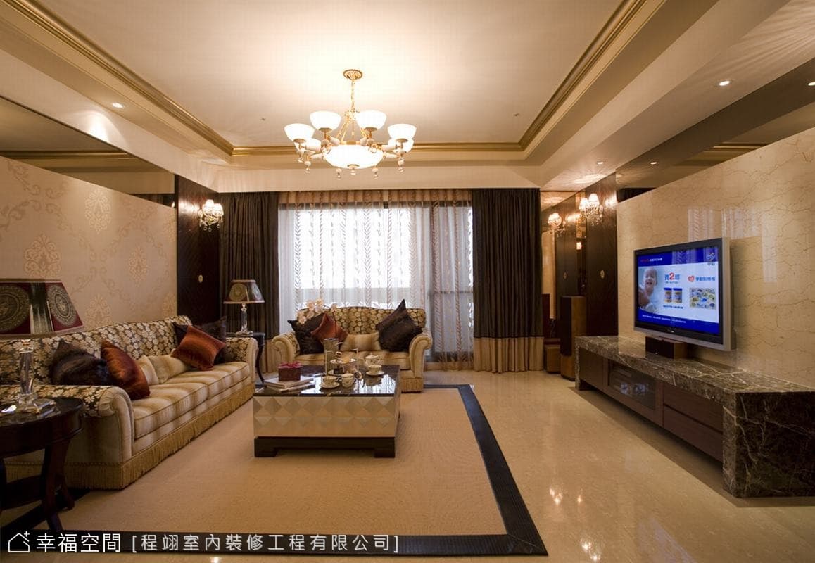 客廳主牆