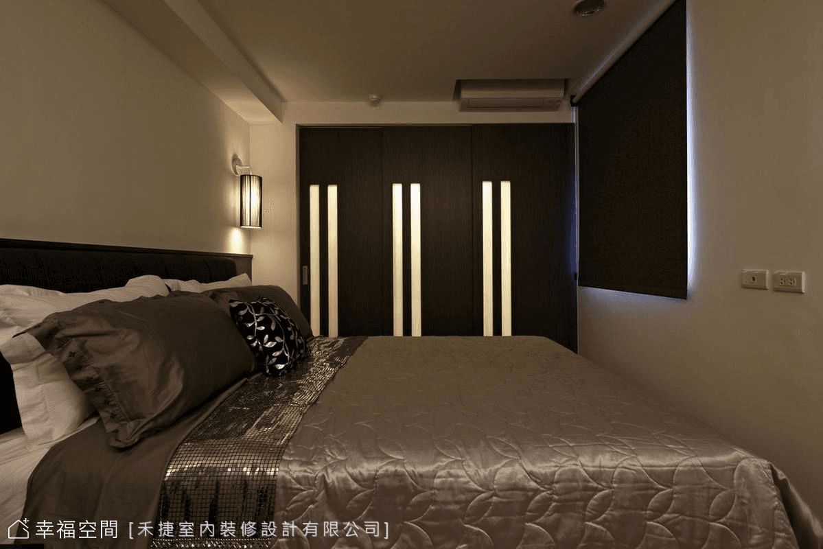 粗曠與俐落交疊的現代住宅
