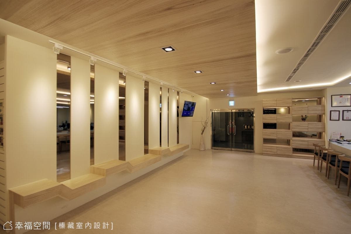 台中商空線條延伸現代風