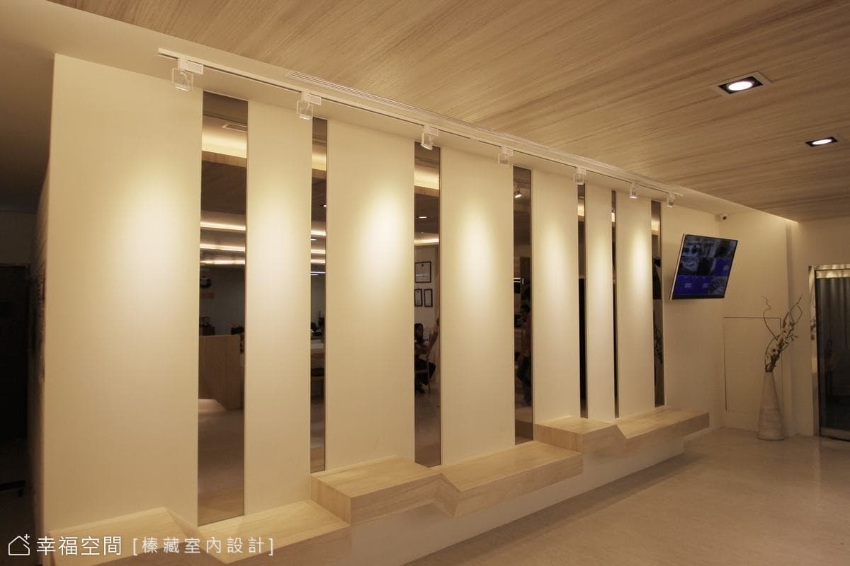 台中商空線條延伸現代風