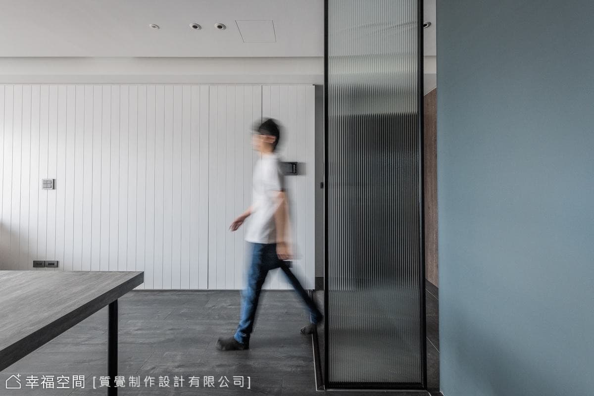 半透明屏風