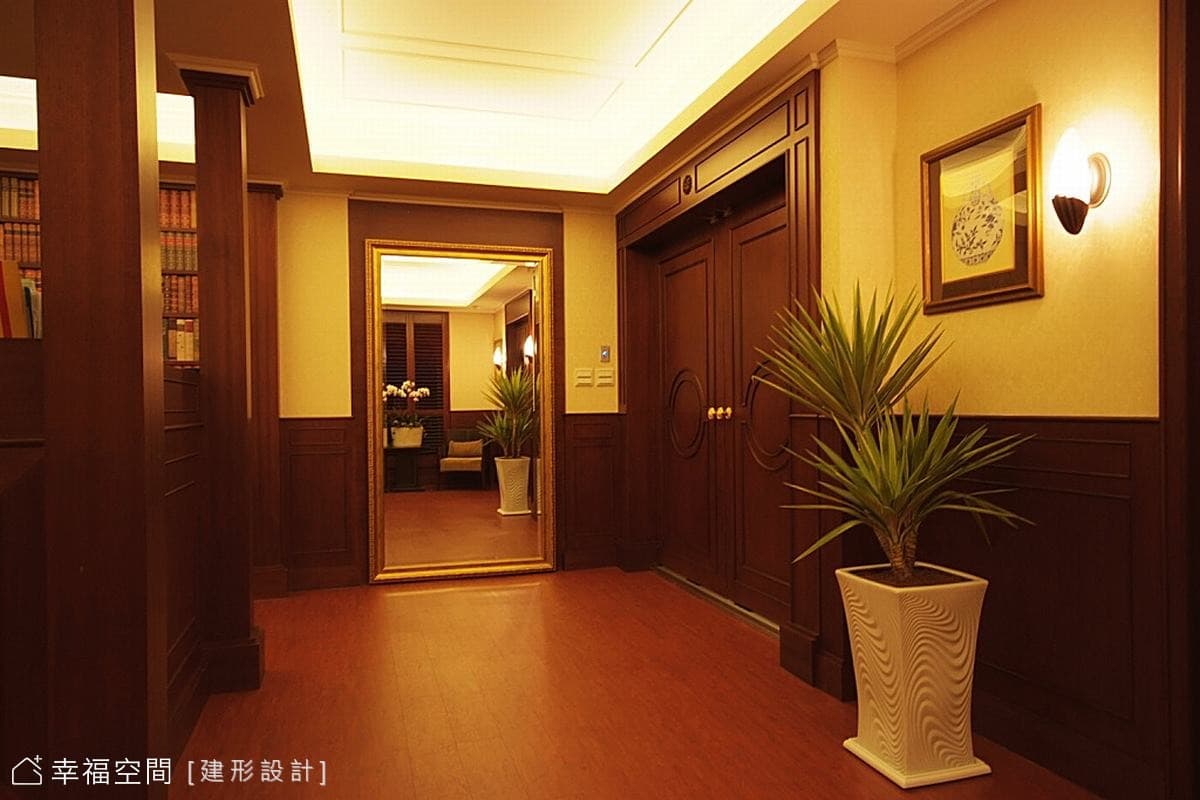 遇見霍格華茲 如置身圖書館的辦公空間