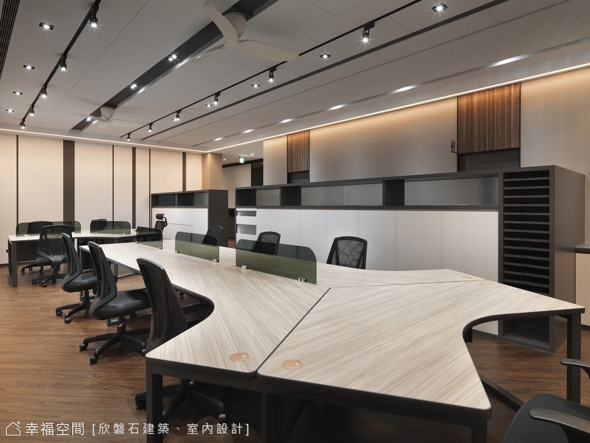 T形辦公桌
