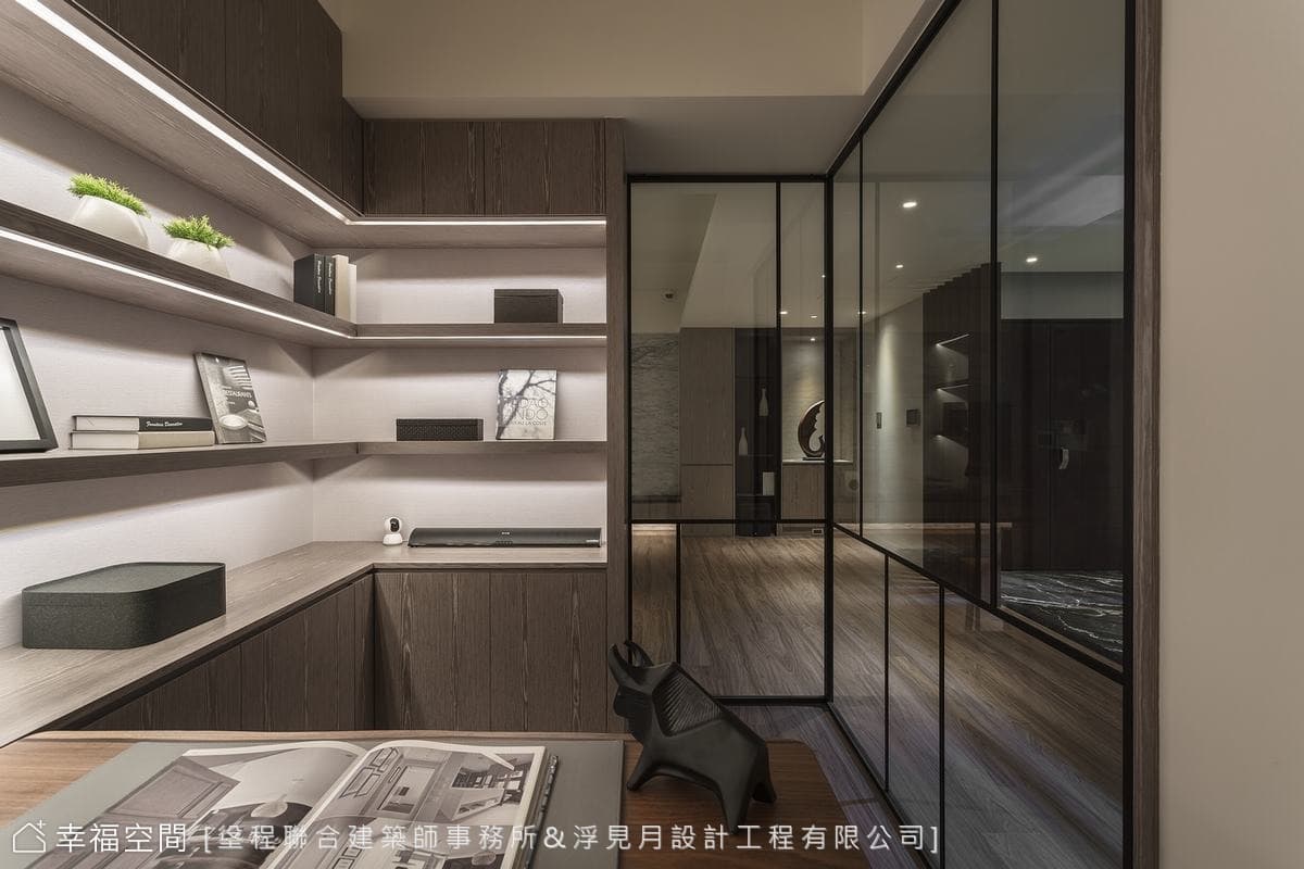 玻璃屋書房