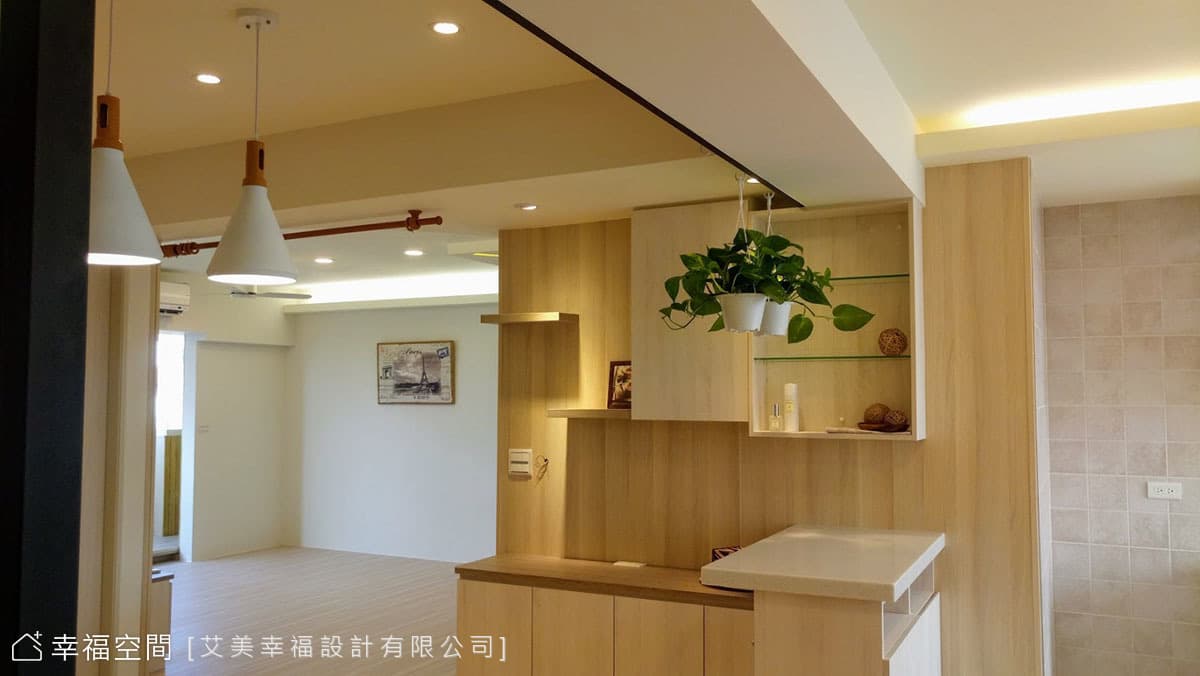 餐廳看往客廳視角無障礙