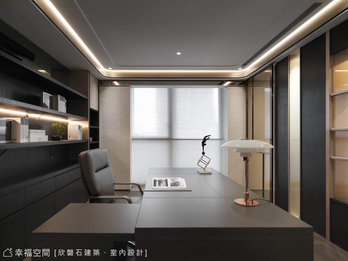 內斂沉穩
