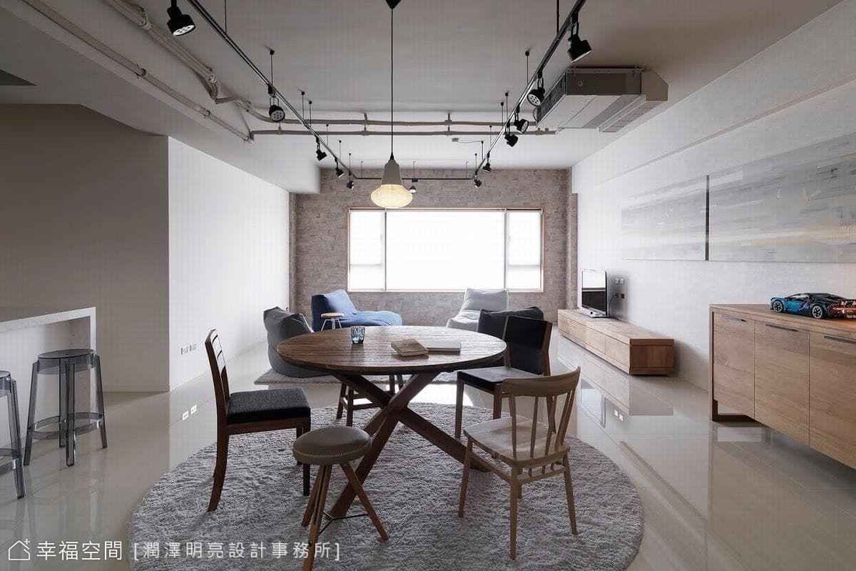 明亮開闊