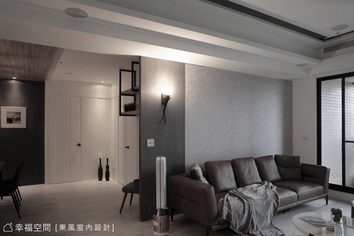 恬靜沉穩現代居宅