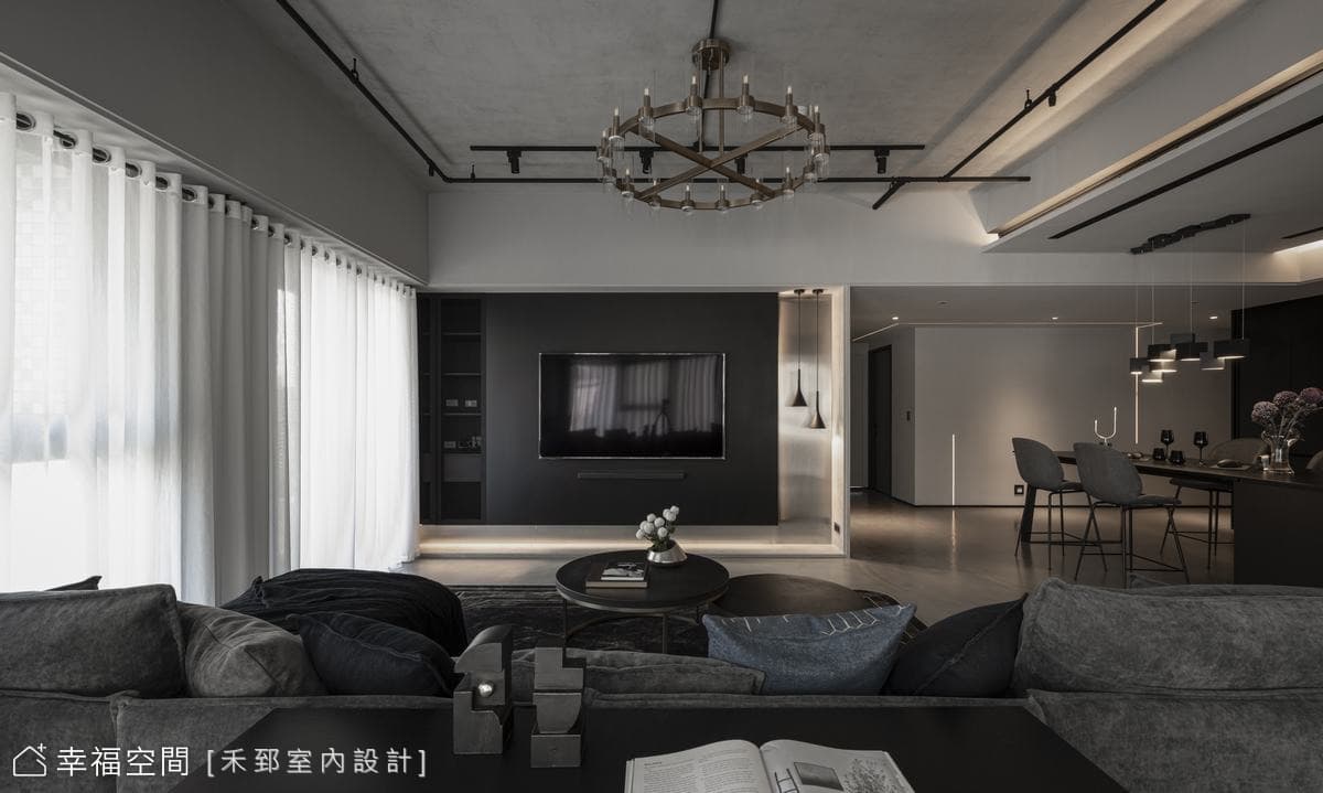 開啟灰色濾鏡 透顯俐落時尚魅力