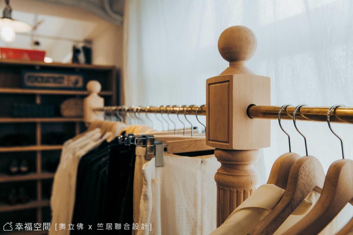 A ROOM MODEL