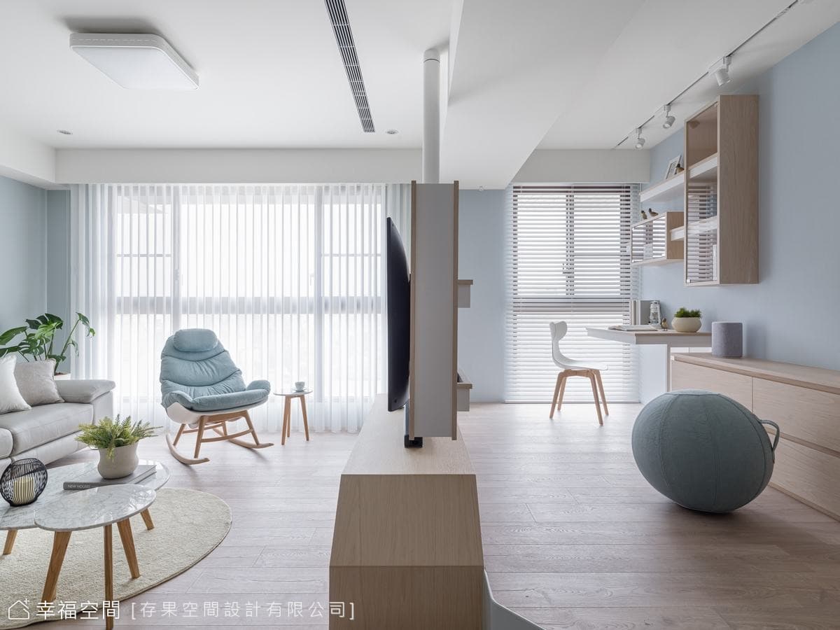 仲夏。午後