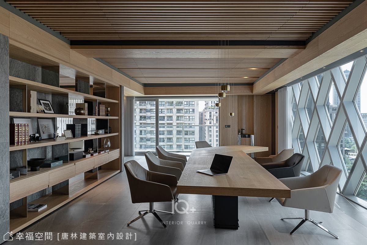 延展空間尺度