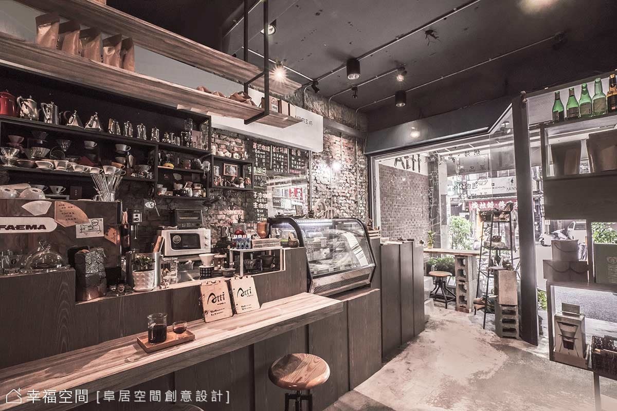 網紅最夯打卡店 工業風咖啡工坊