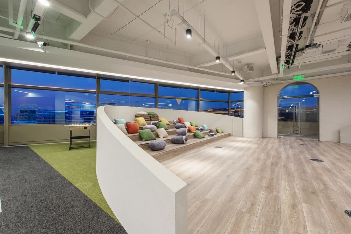 自由之丘/UCIT office